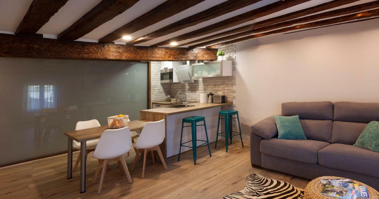 Precioso Apartamento Al Lado De La Catedral Burgo エクステリア 写真